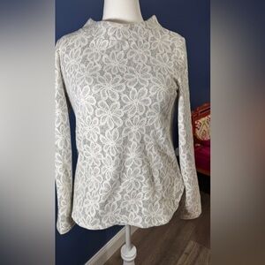 Lot of 4 women’s sweaters